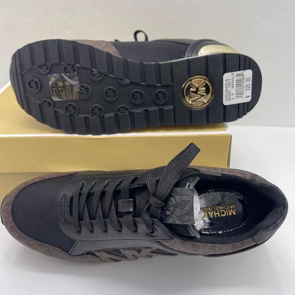 Michael Kors MADDY TRAINER MK SIG SM/MK PATCH
49F1MAFS1B Athletic Sneakers
Brown - Picture 3 of 16